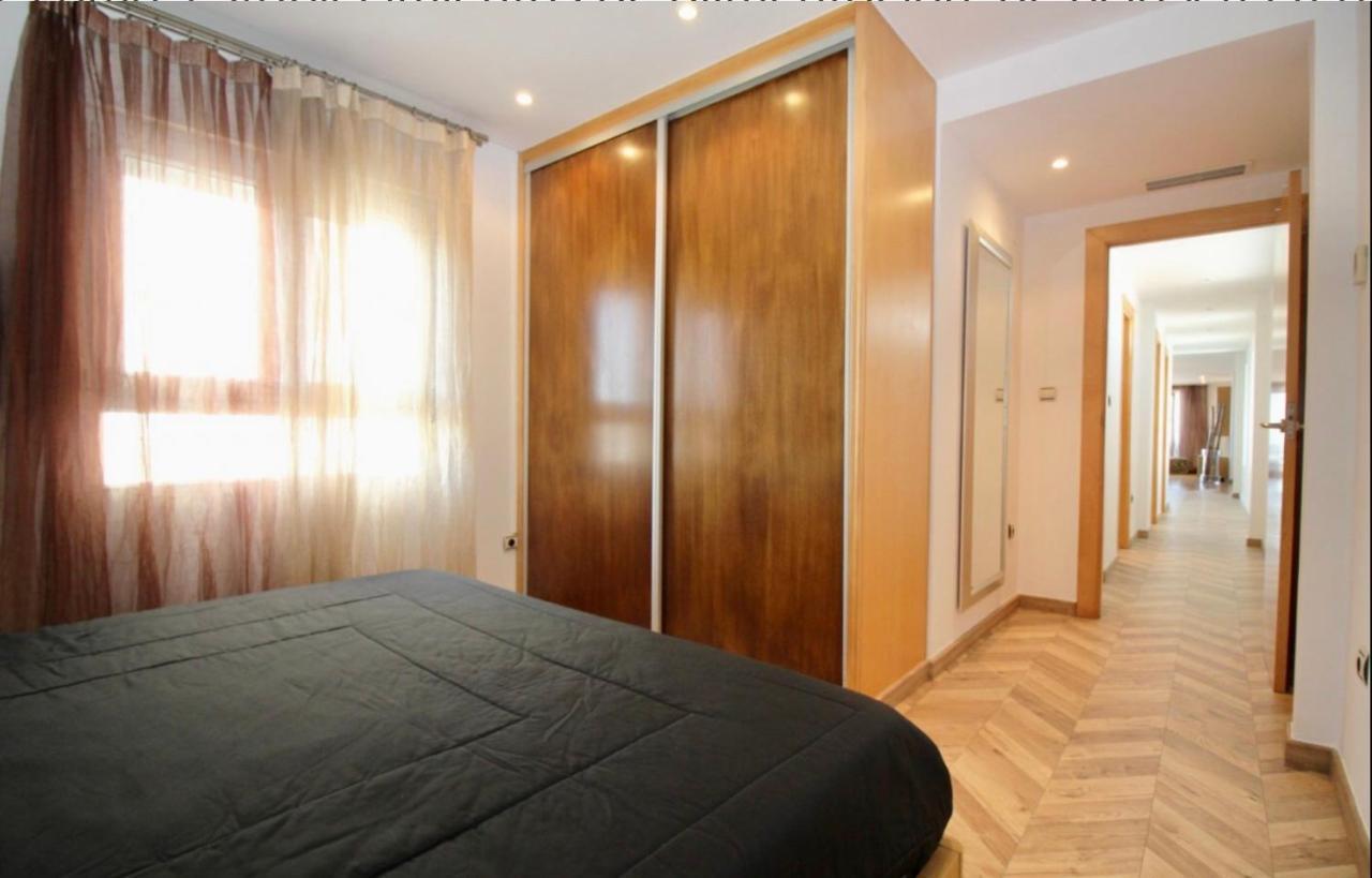Lujoso Apartamento En 1ª Linea Recien Reformado Санта Пола Екстериор снимка
